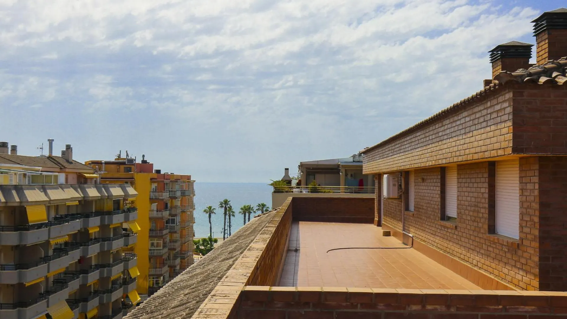 Albeniz Atic Lejlighed La Pineda